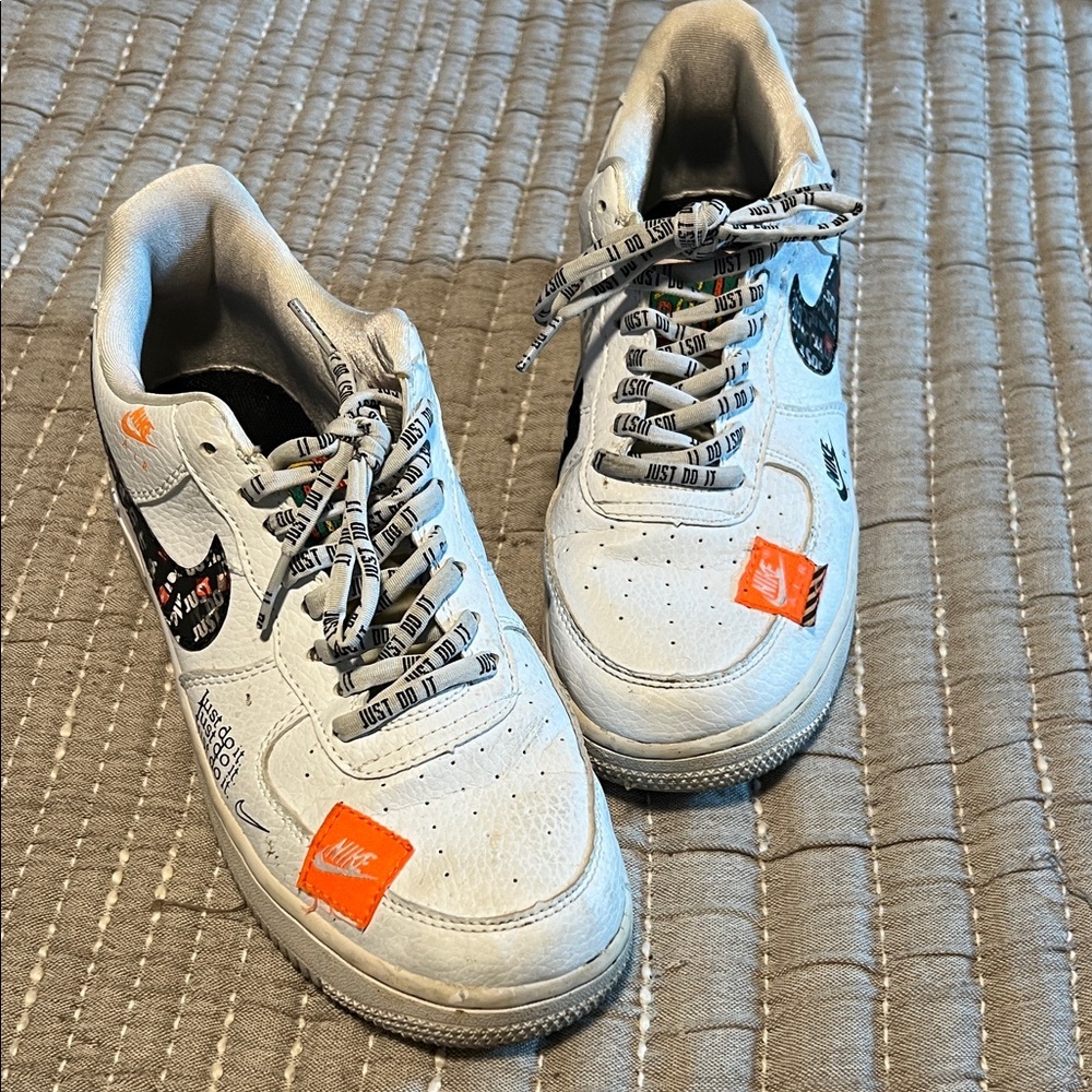 Nike Air Force 1 with Orange and Black Graphics - Picture 2 of 5